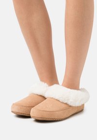 Sorel GO COFFEE RUN - Slippers - coffee run/tawny buff