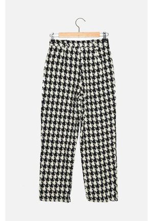Chinos - black