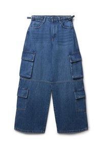 Pantalons cargo en denim bleu avec une coupe ample, présentant plusieurs poches latérales, un design à jambes larges et une passante de ceinture à la taille.
