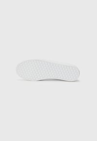 Tommy Hilfiger VULC WEBBING - Sneakers basse - white