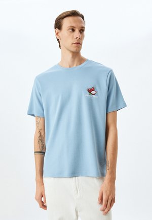 - T-shirt z nadrukiem