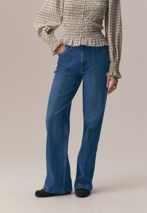 Next, - Wide leg