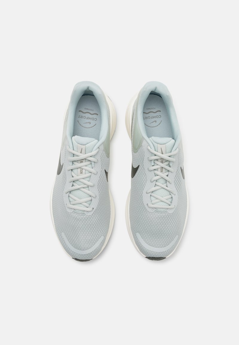 Revolution Shoes Nike Nike Revolution Review Nike Downshifter