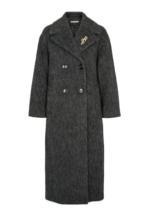 Manteau long en laine gris foncé avec un large col, des boutons noirs croisés, des poches latérales et une épingle dorée décorative sur le revers gauche.