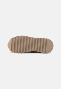 Kennel + Schmenger TONIC - Baskets basses - nuts/natur/schwarz