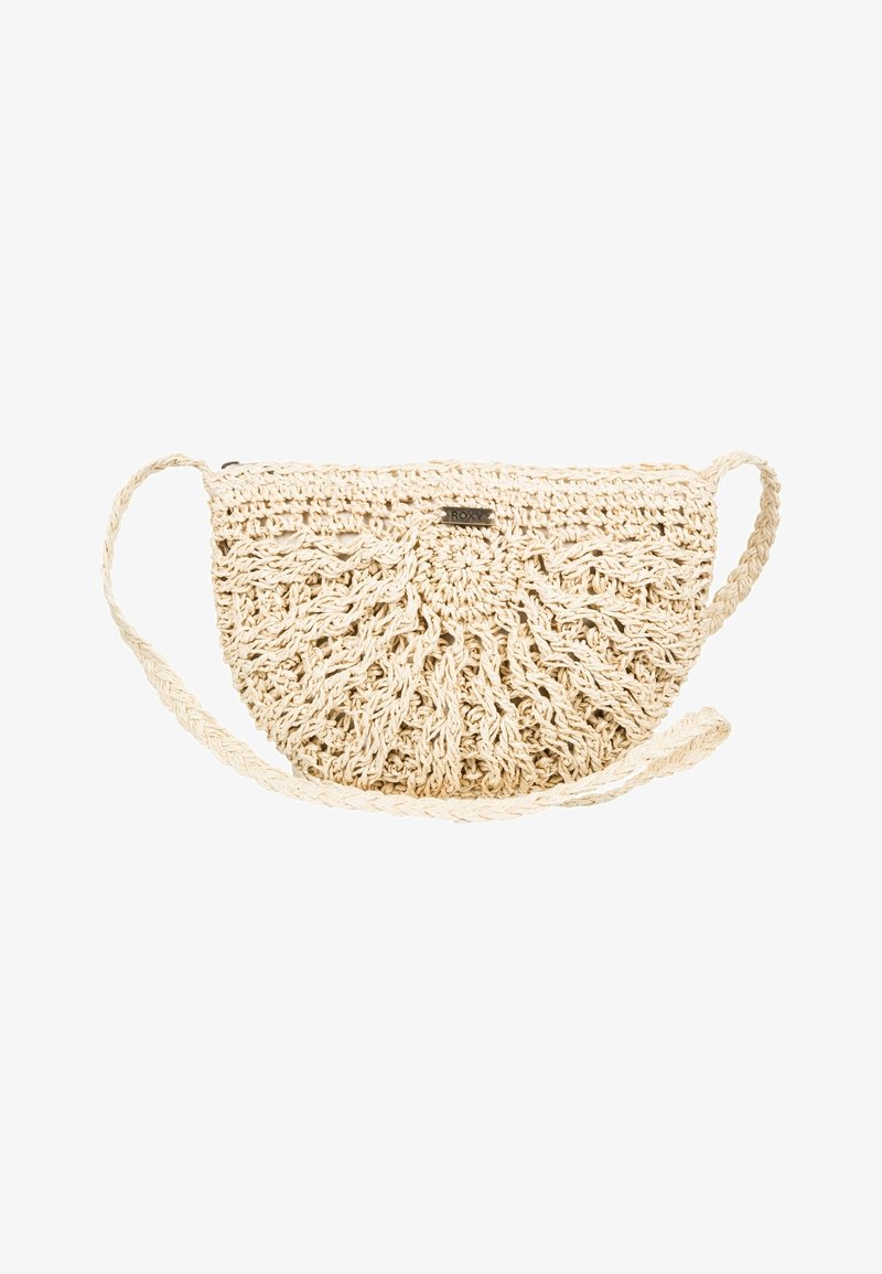 Béžová tkaná crossbody taška s kulatým tvarem, zdobená texturovaným háčkovaným vzorem a pleteným popruhem na nošení.