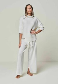 YOU LOOK PERFECT BAILEY - MERINO WOOL KNIT PANTS - Nachtwäsche Hose - bonewhite