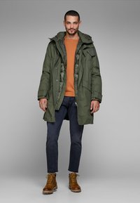 Jack & Jones JJEBASIC CREW NECK NOOS - Strickpullover - ochre