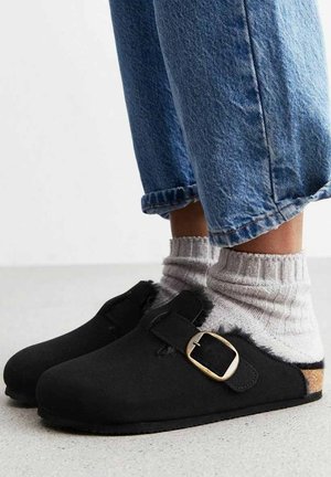 New Look Domácí obuv - black