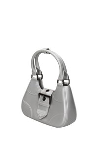 Graue synthetische Handtasche mit runden Griffen, auffälliger Schnallenverschluss und gesteppten Akzenten. Schlankes Design mit glatter Textur.