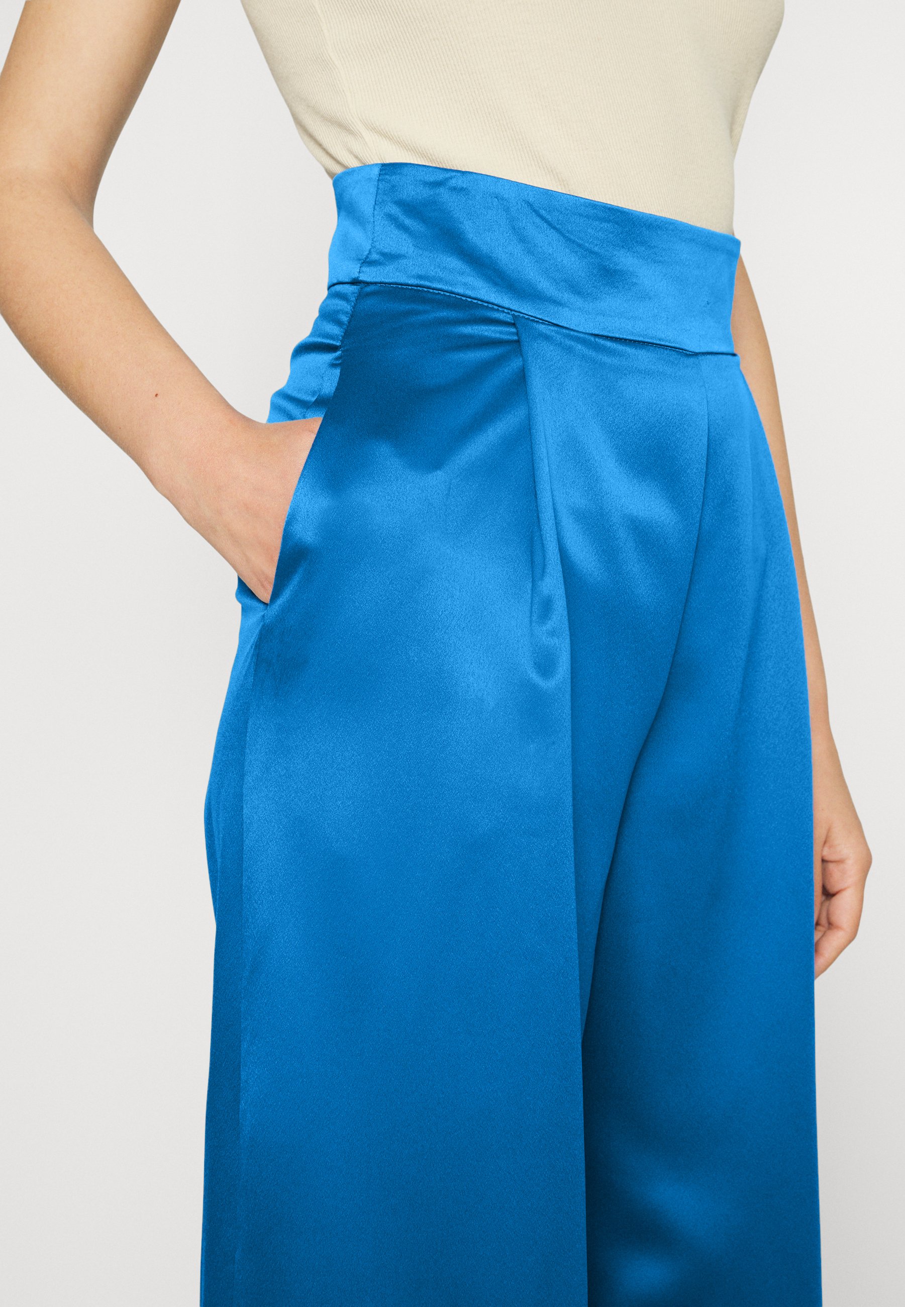 THE STYLE PERRIE SIAN WIDE LEG TROUSERS 
