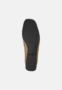 Camper CASI MYRA - Ballerinaskor med remmar - mittelbraun