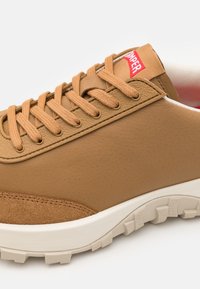 Camper DRIFT - Tenisky - medium brown