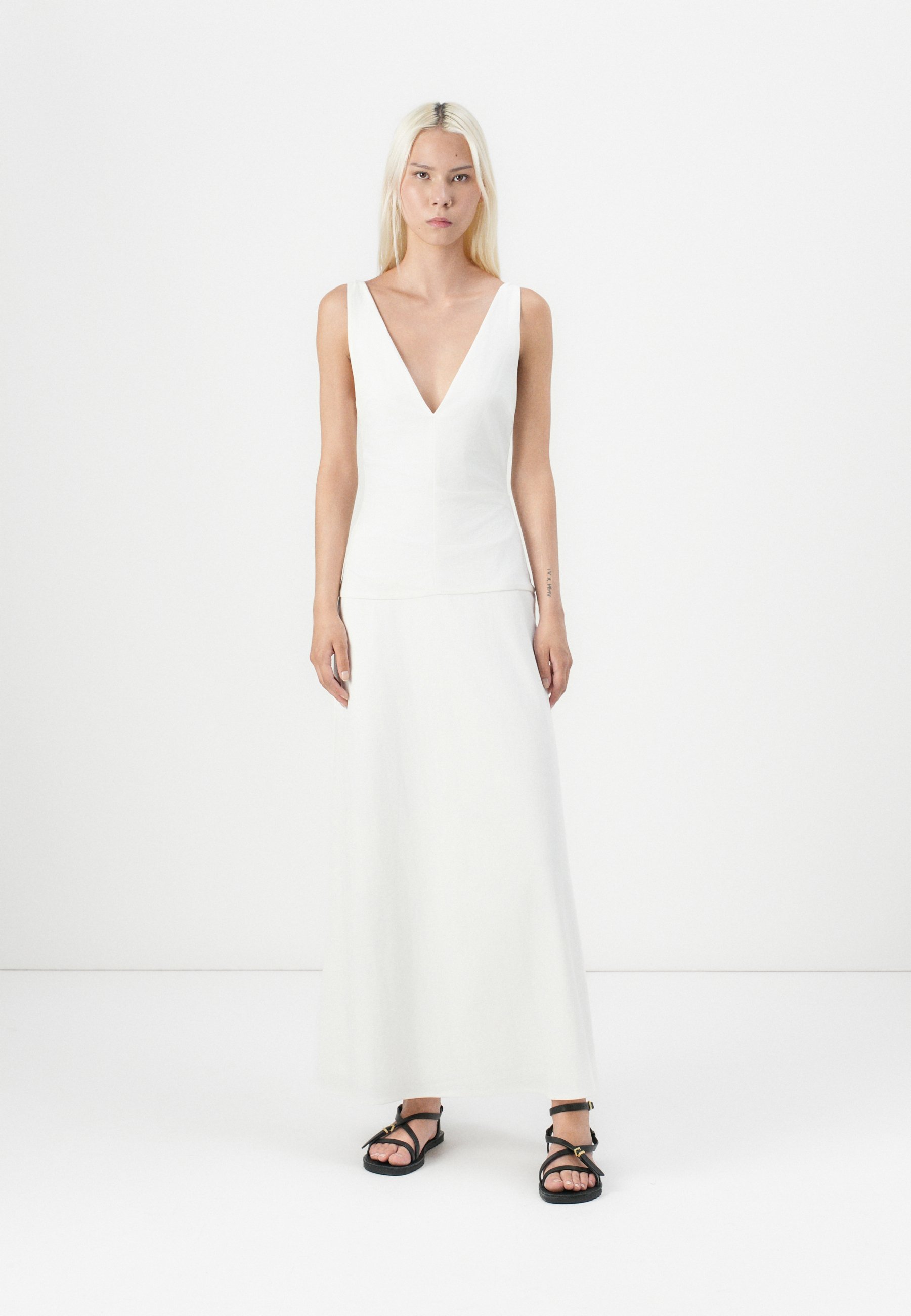 knee length dresses for ladies LINA MAXI DRESS – Issue.1 Boutique main image 1