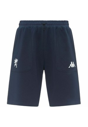 Pantaloncini sportivi blu navy con elastico in vita, tasche laterali, logo leone bianco a sinistra e logo Kappa bianco sulla coscia destra.