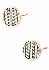 Boucles d'oreilles dorées avec un design circulaire ; motifs géométriques noirs complexes sur la surface ; texture lisse ; avec une fermeture par tige.