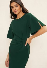 Friends Like These Rochie tip creion - green