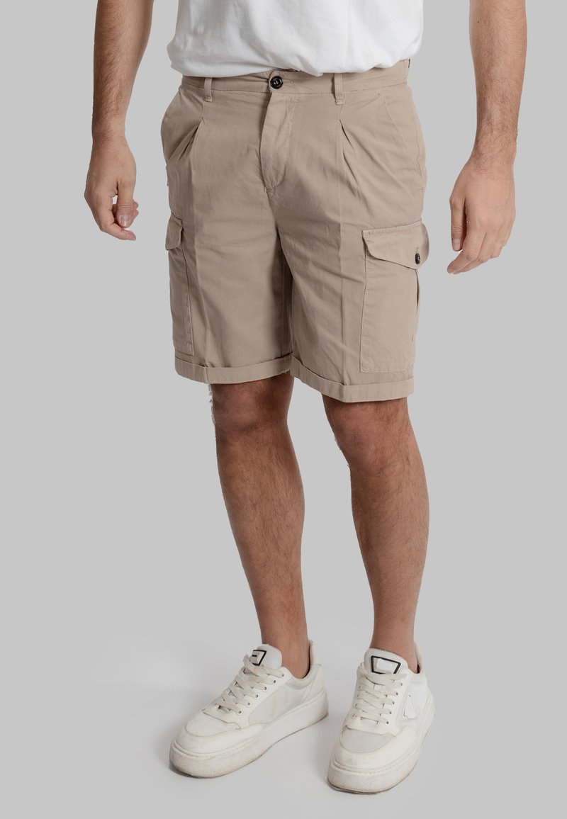 40 Weft BERMUDA DANNYBE - Shorts - sand