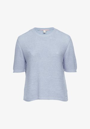 Jasnoniebieski, dziany sweter z krótkim rękawem, okrągłym dekoltem, strukturalnym materiałem i luźnym krojem. Brak widocznych ozdób lub wzorów.