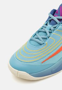 Nike Performance GIANNIS IMMORTALITY 4 - Basketballsko - denim turquoise/cosmic clay/mystic navy