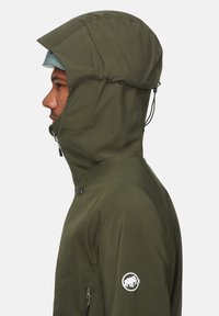Mammut CRATER HOODED JACKET MEN - Hardshell-jakke - dark marsh