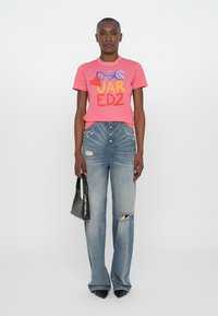 Dsquared2 JUST RIGHT TEE - T-shirts med print - coral