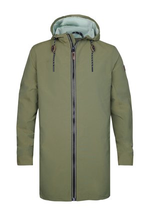Giacca impermeabile verde oliva con cappuccio, chiusura con zip, cordini e foderatura blu chiaro. Presenta tasche laterali e tessuto testurizzato.