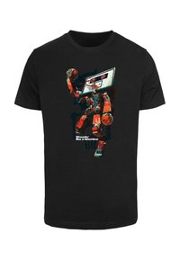 Sort bomulds t-shirt med grafik af en robot med en kassehoved, der spiller basketball, med røde og blå accenter og teksten "Shootin' like a Machine."