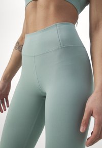 Girlfriend Collective FLOAT LEGGING LONG - Tajice - chinoiserie