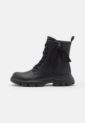 JUNETTE - Stivaletti stringati - black