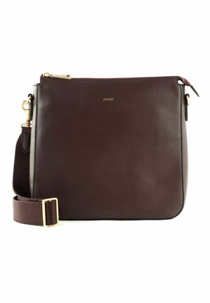 Donkerbruine leren crossbodytas met gouden ritssluiting, gouden hardware, verstelbare stoffen riem en een klein "JOOP!" logo centraal aan de voorkant.