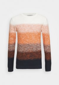 Maglione lavorato a maglia con un motivo a gradiente che include sezioni bianche, arancioni, marroni e blu navy; colletto rotondo, maniche lunghe e polsini a costine.