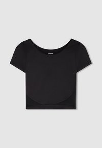 Maglietta nera corta, maniche corte, scollatura rotonda, texture liscia, presenta un orlo curvo sul fondo, realizzata in materiale leggero.