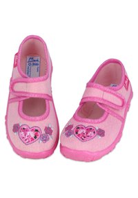 Rosa Stoffschuhe mit Herz- und Blumenstickerei, runde Zehen, verstellbarer Riemen und strukturiertes Gummisohle für guten Halt.