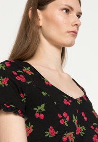 Even&Odd T-shirt estampada - black