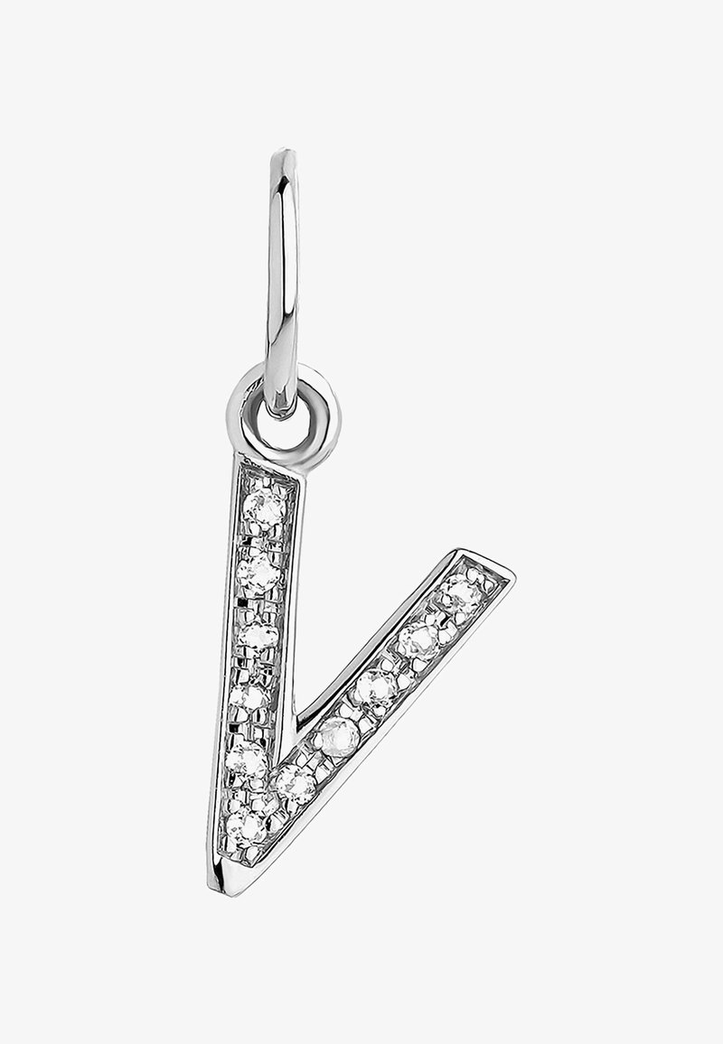 Colgante en tono plateado en forma de 'V', adornado con pequeños cristales transparentes, con un lazo en la parte superior para su sujeción.