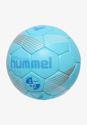 Jasnoniebieska piłka ręczna w pomarańczowe i białe paski. Posiada logo "hummel" w kolorze niebieskim. Teksturowana powierzchnia z heksagonalnymi panelami i zaworem.