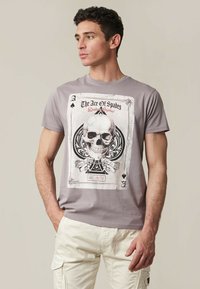 Niet geselecteerd, Grey