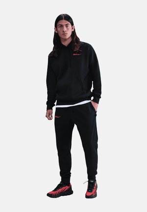 Vereinsmannschaften - schwarzrot