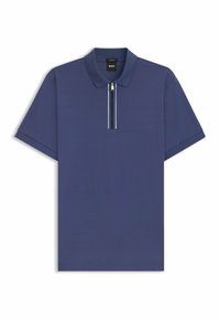 Granatowa koszula polo z krótkim rękawem, z zamkiem błyskawicznym przy kołnierzy i białym detalem akcentującym zamek. Wykonana z gładkiego, oddychającego materiału.