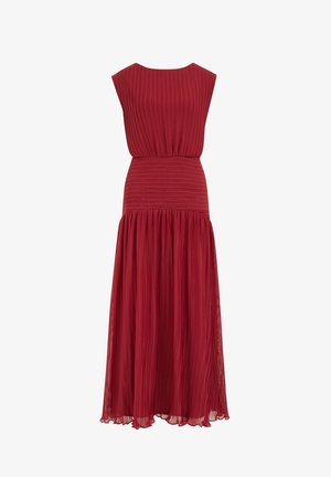 Vestido rojo sin mangas hasta el suelo con corpiño y falda plisados, cintura ajustada y una tela fluida y texturizada para un look formal.