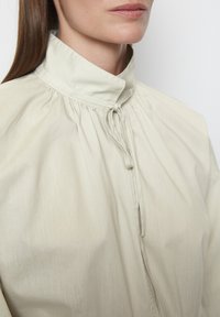 Marc O'Polo KNIELANGES  - Freizeitkleid - stone grey