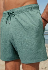 Next SEERSUCKER REGULAR FIT - Șorturi de baie - blue white