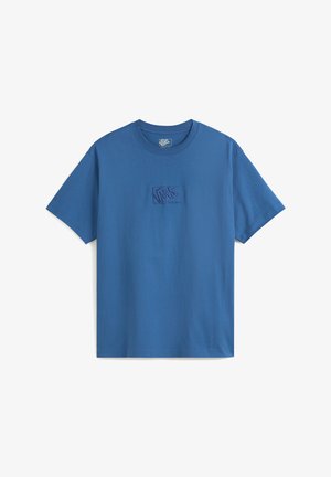 Blaues Baumwoll-T-Shirt mit Rundhalsausschnitt, kurzen Ärmeln und einem gestickten Vans-Logo in einem rechteckigen Patch auf der Brust. Glatte Textur.