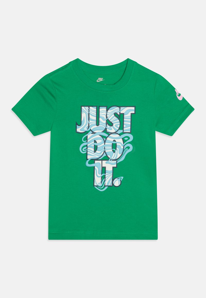 Nike Sportswear WAVES TEE Print Tshirt stadium green/dark green