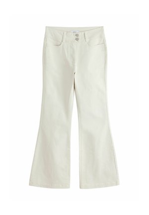 Pantalon écru taille haute avec deux boutons, poches avant et jambes évasées, posé à plat sur fond blanc.