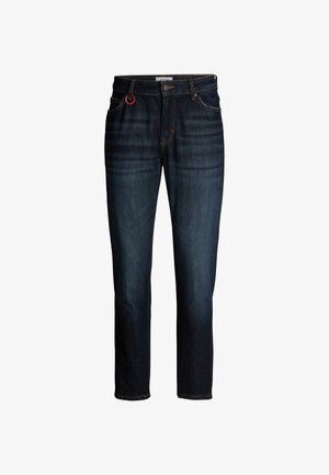 Dunkelblaue Jeans aus Denim mit geradem Schnitt, fünf Taschen-Design, goldenen Nähten und einem roten Akzent an der vorderen Gürtelschlaufe.