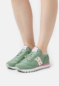Saucony JAZZ ORIGINAL - Sportcipő - emerald/cream