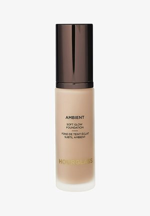 HOURGLASS AMBIENT SOFT GLOW FONDOTINTA ILLUMINANTE - Foundation - ambient soft glow foundation 2.5