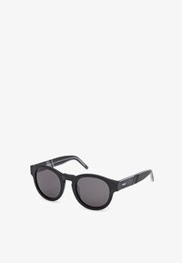 Geselecteerd, matte black smoke gray
